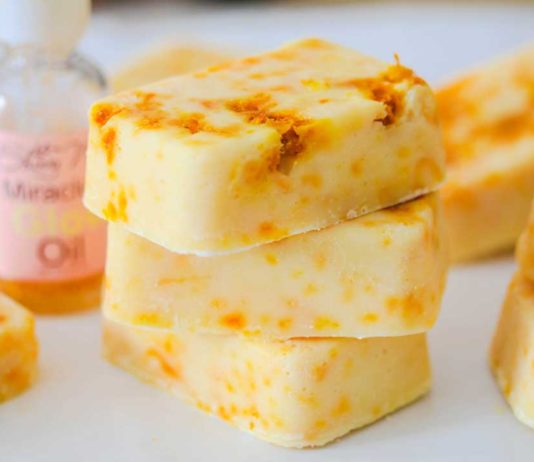 Le saponette agli agrumi fatte in casa saponette agli agrumi