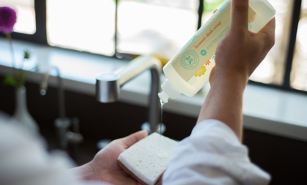 10 idee geniali per utilizzare il detersivo Utilizzare il detersivo per lavori in casa