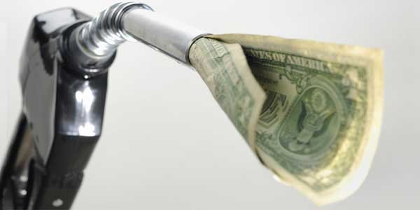 Come pagare meno la benzina nel 2022 Pagare meno la benzina