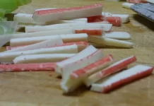 Il surimi è un inganno: ecco perché dovresti evitarlo a tutti i costi surimi