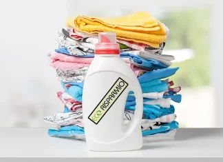 L’ammorbidente fa male alla pelle e inquina? La verità Ammorbidente e bucato pulito